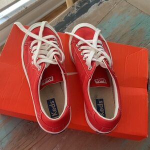 Keds canvas tennis shoes